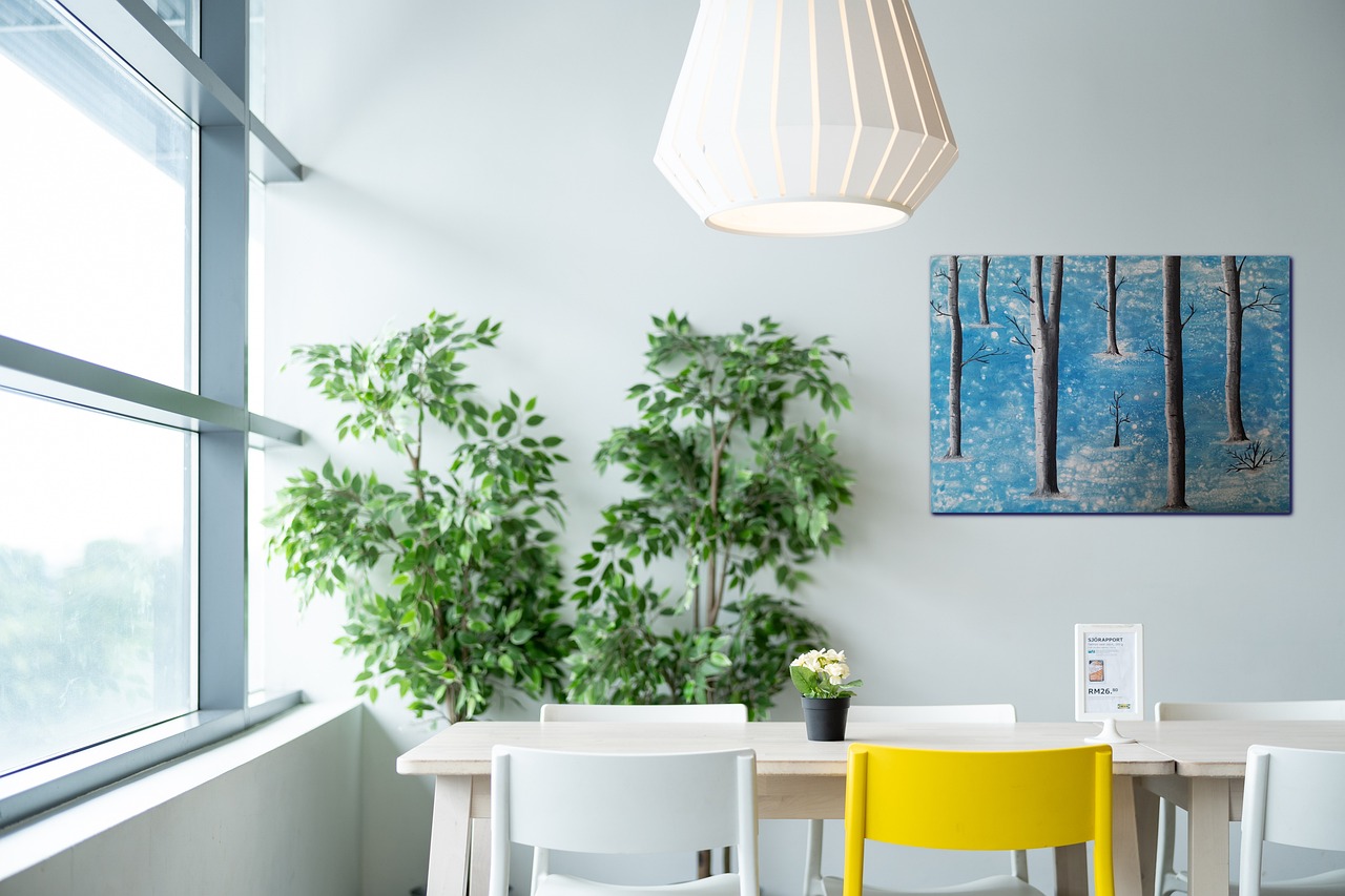 How to Use Accent Walls to Add Interest to Your Space